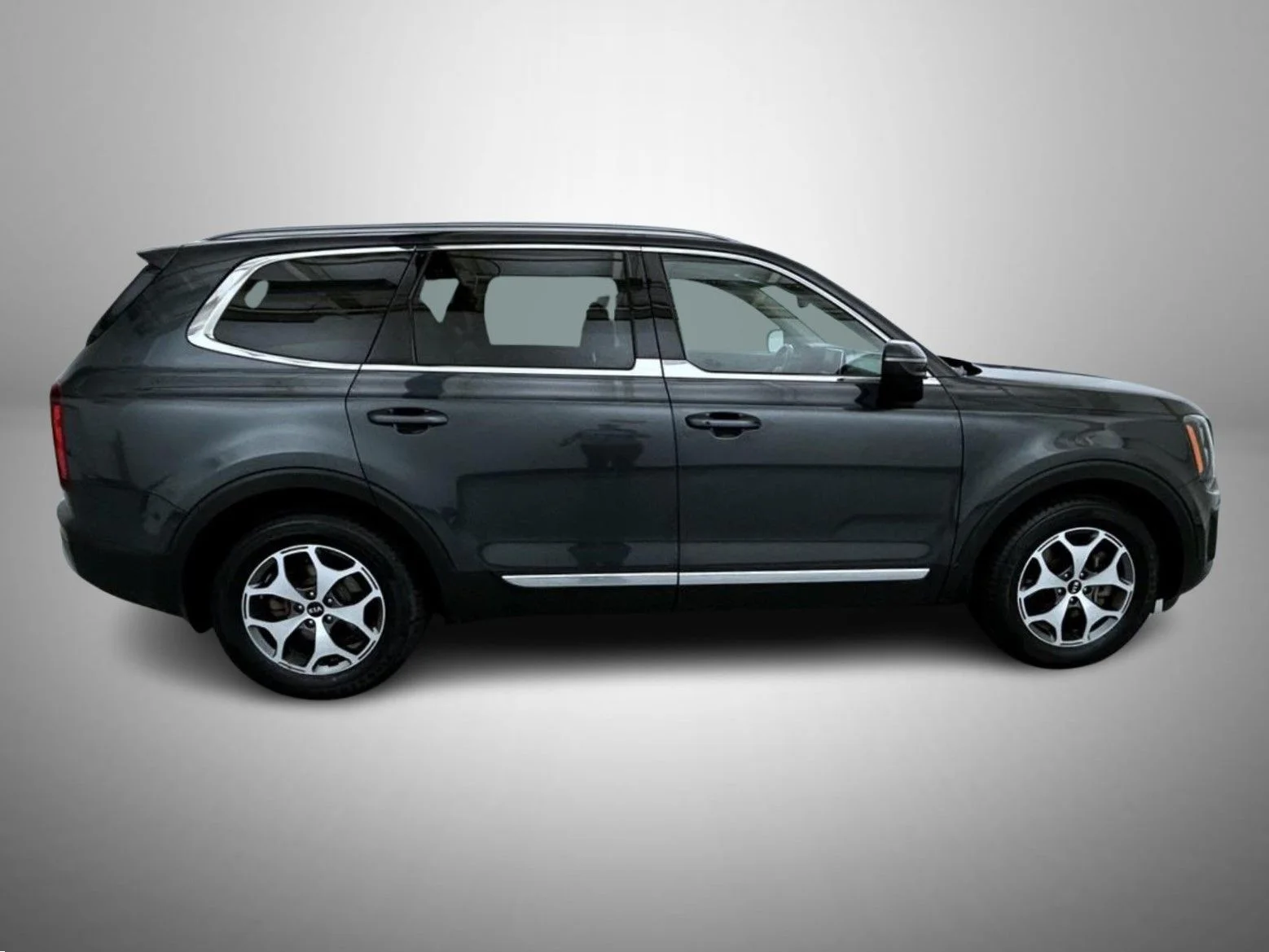 Used 2020 Gray Kia EX image 4