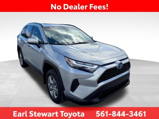 Certified Used 2024 Silver Toyota XLE image 3