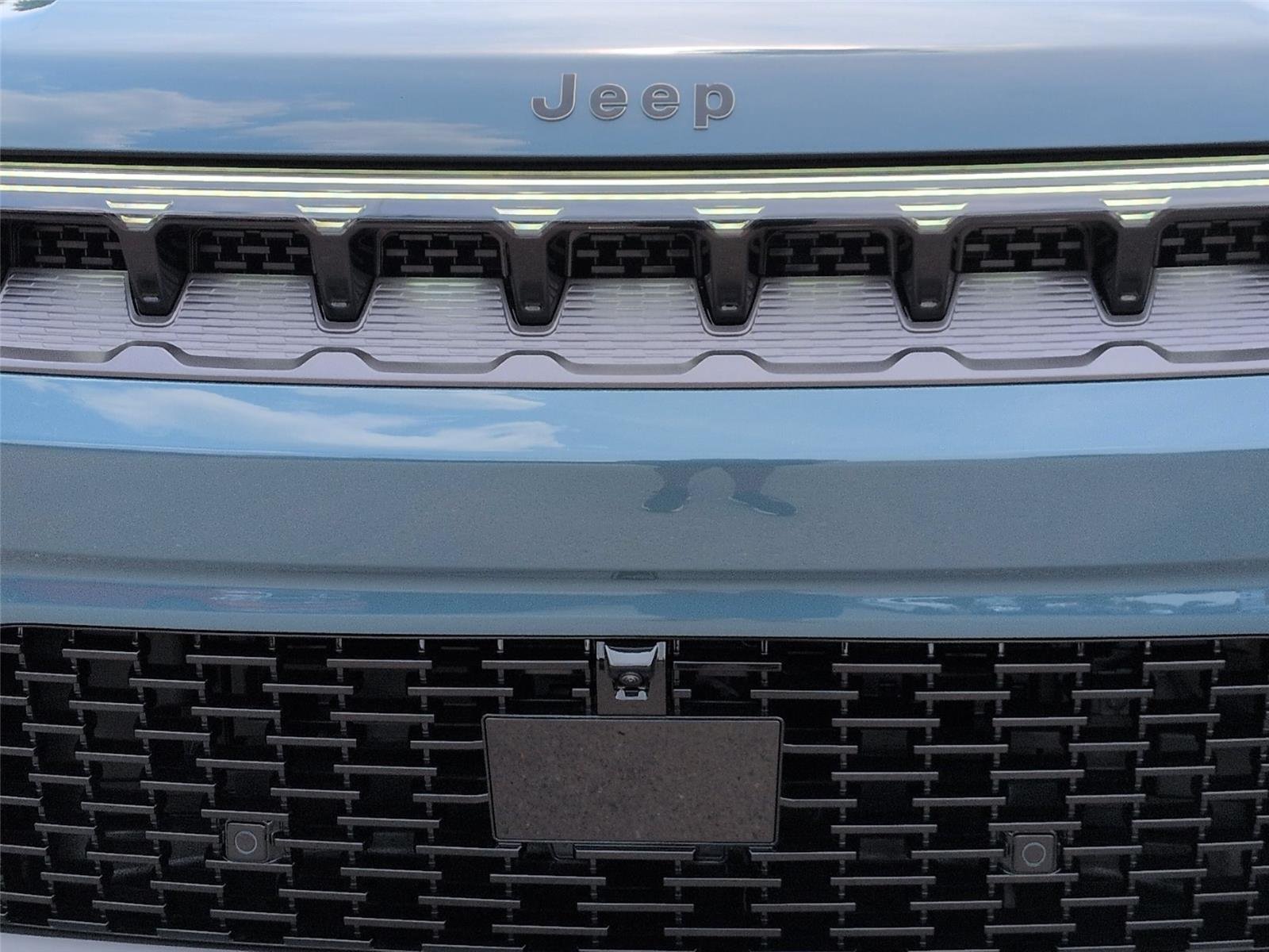 New 2026 Steel Blue Exterior Paint Jeep Limited Reserve image 14