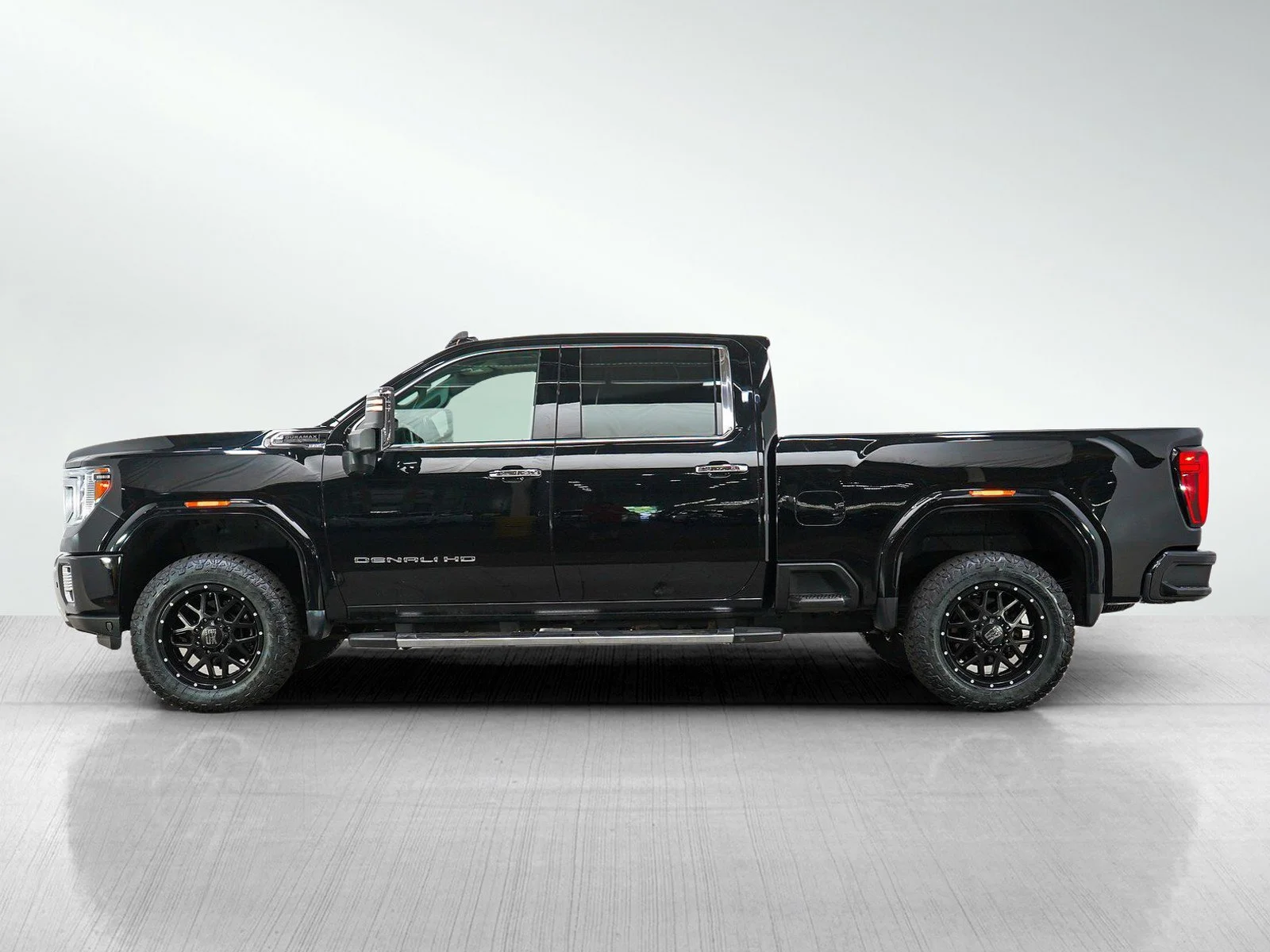 Used 2020 GMC Sierra 2500 Denali HD Denali with VIN 1GT49REY3LF145237 for sale in Bloomington, Minnesota