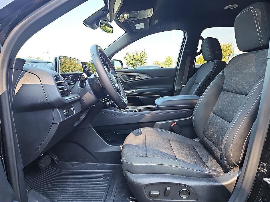 2026 Chevrolet Traverse LT - Photo 9