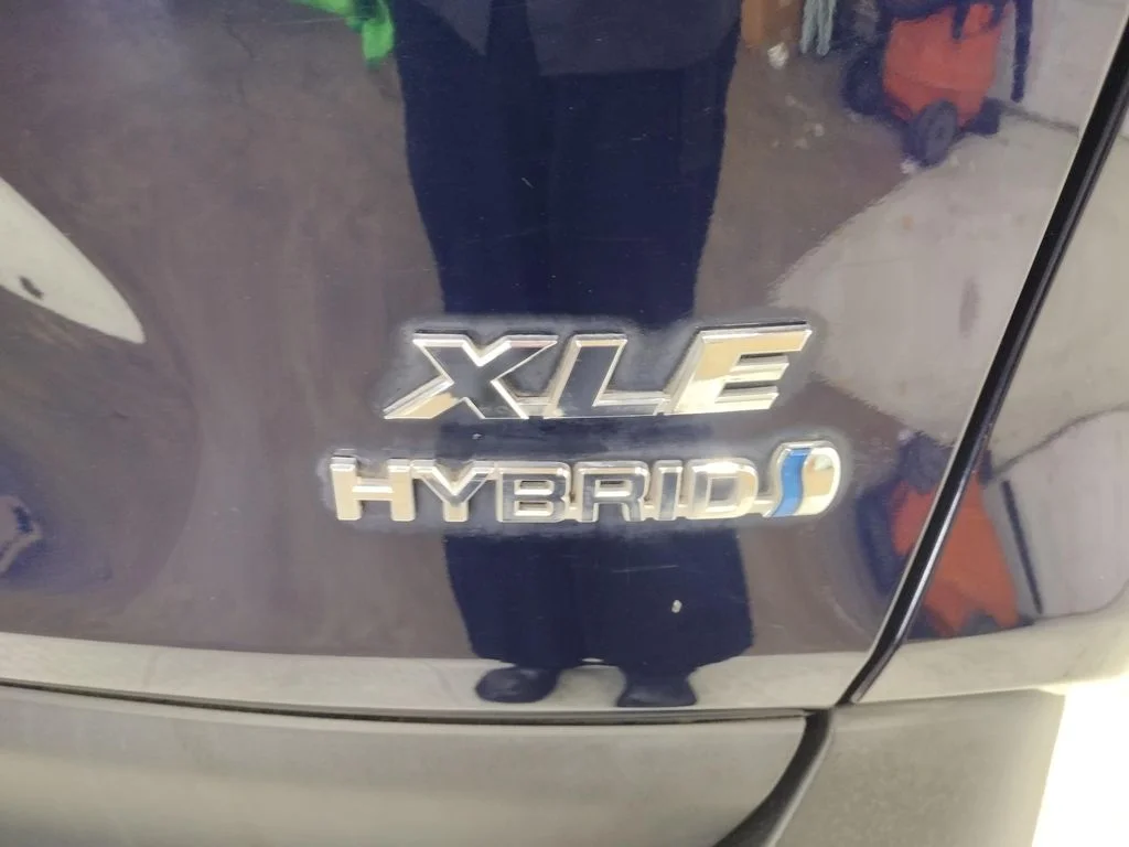 Used 2019 Blue Toyota XLE image 15