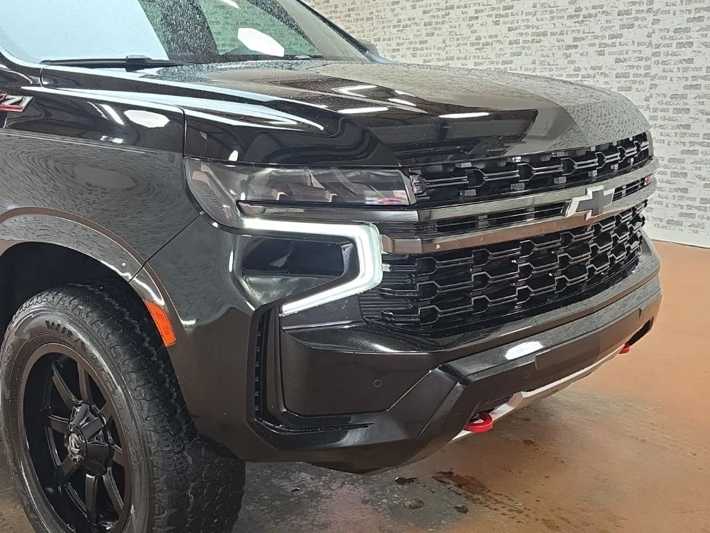Used 2021 Black Chevrolet Z71 image 8