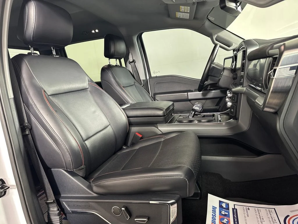 Used 2021 White Ford Lariat image 31
