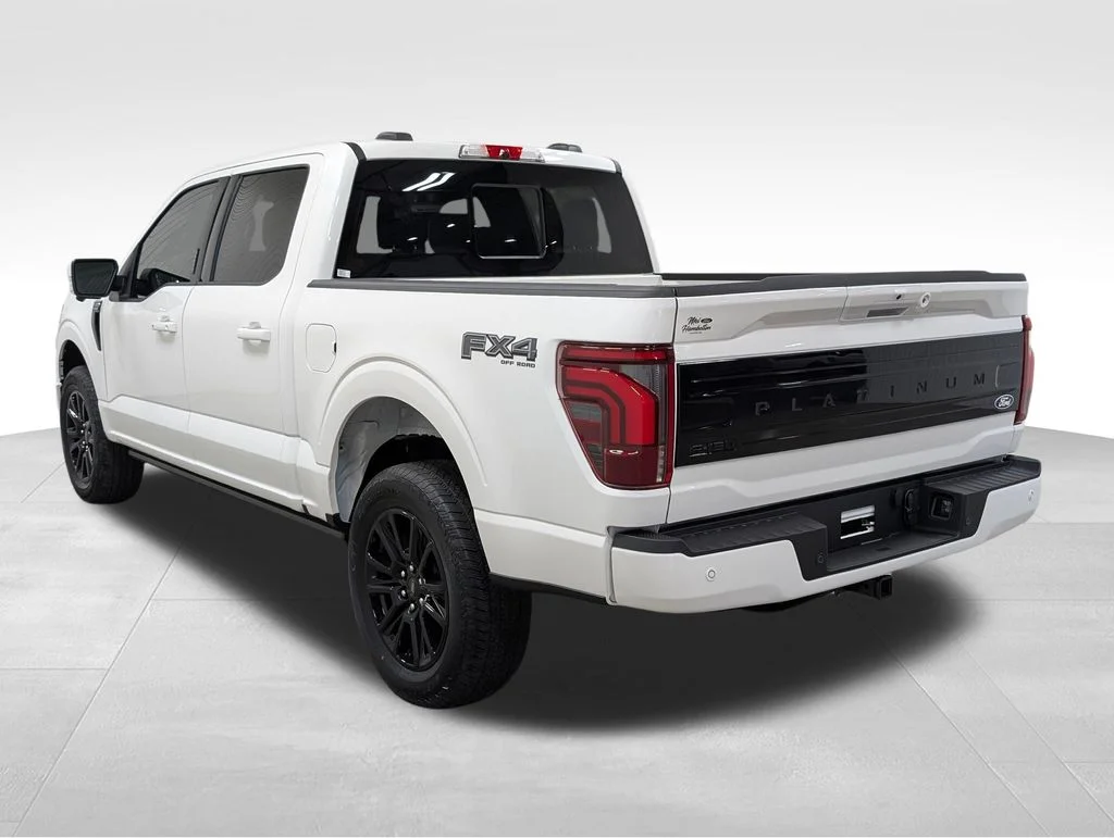 New 2026 Star White Metallic Tri-Coat Ford Platinum® image 31