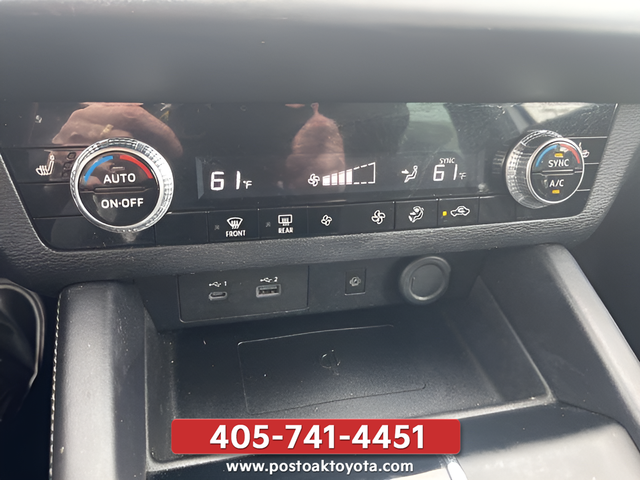 Used 2022 Gray Mitsubishi SE image 20