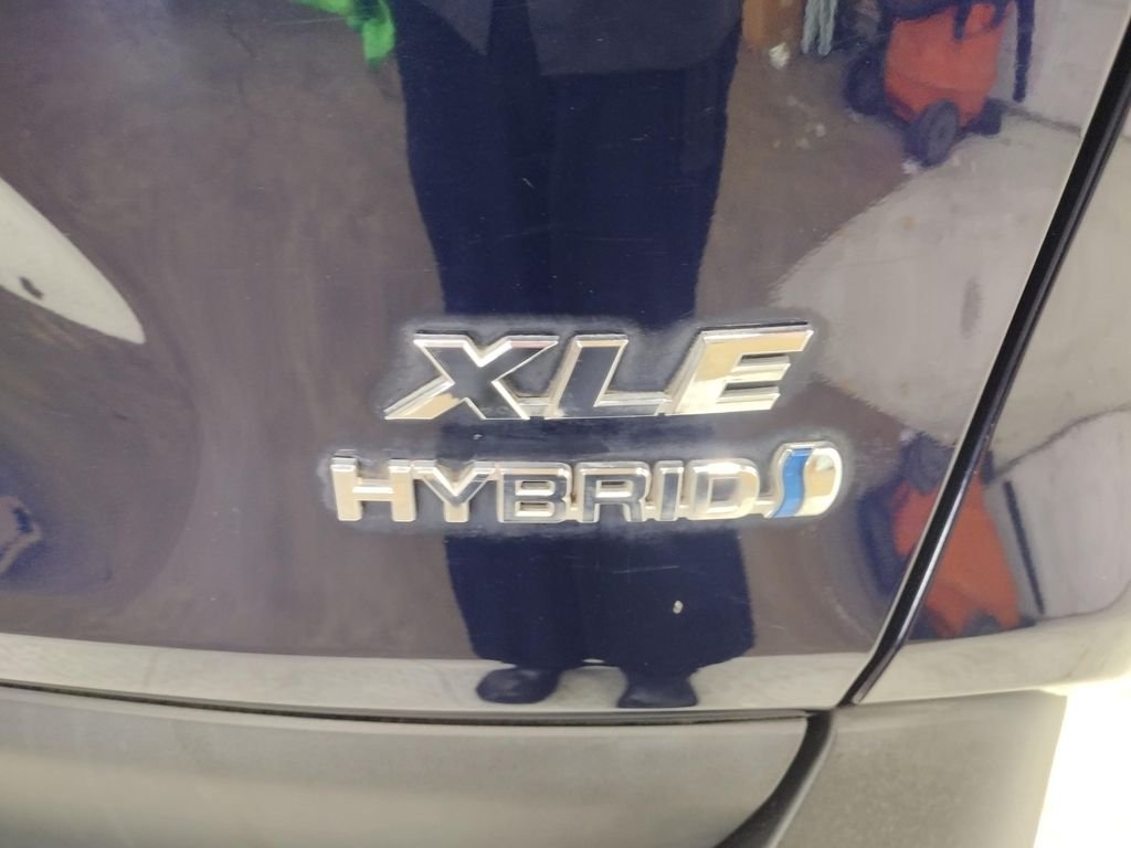 Used 2019 Blue Toyota XLE image 15
