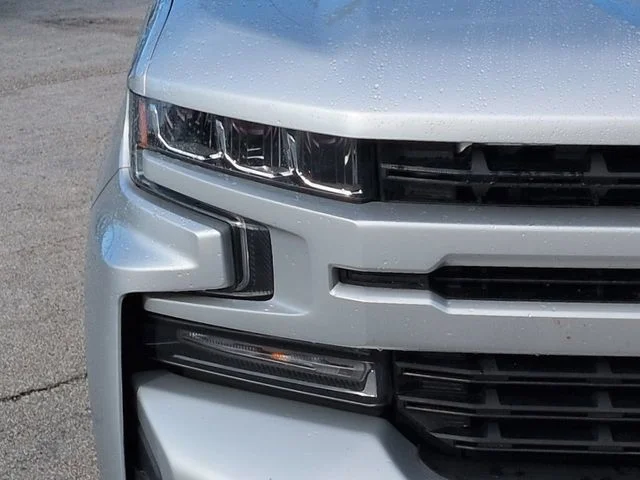 Used 2020 Silver Chevrolet RST image 9