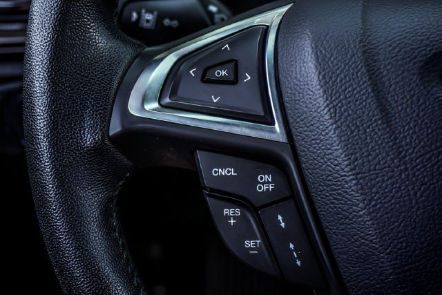 Used 2019 Blue Ford SEL image 26