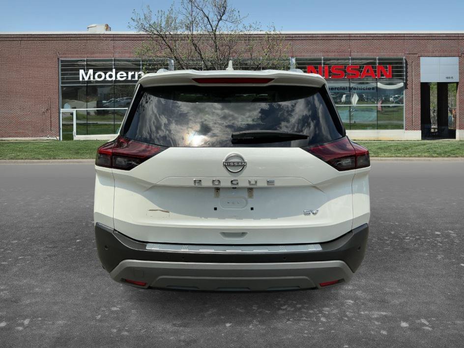 Certified Used 2023 Pearl White Tricoat Nissan SV image 3