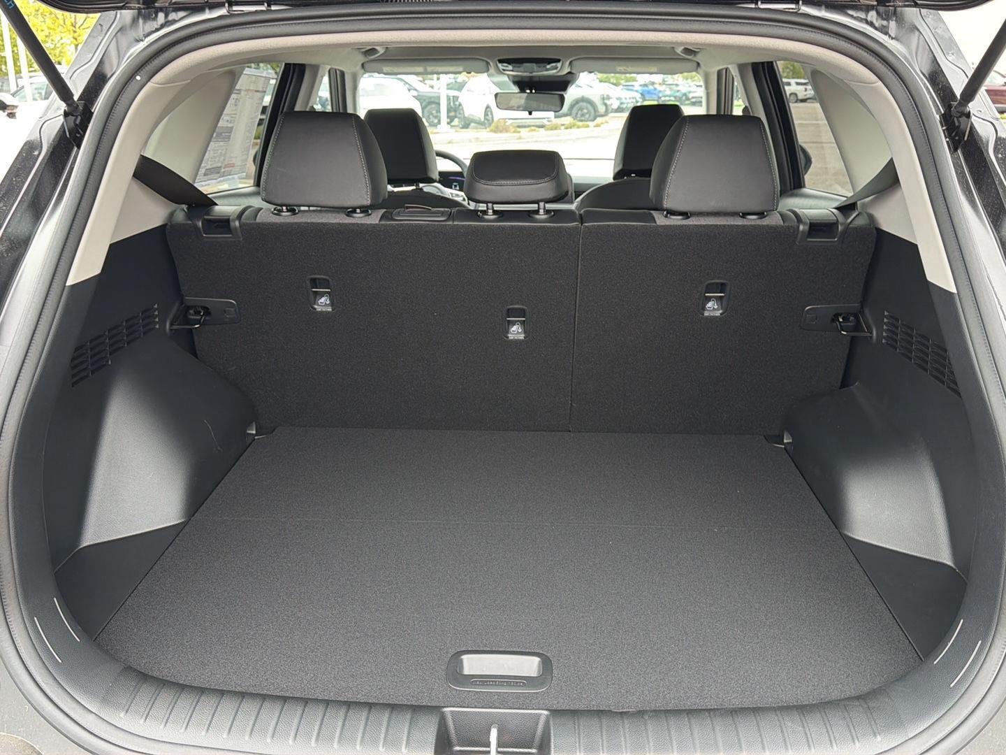 Used 2026 Fusion Black Kia S image 7