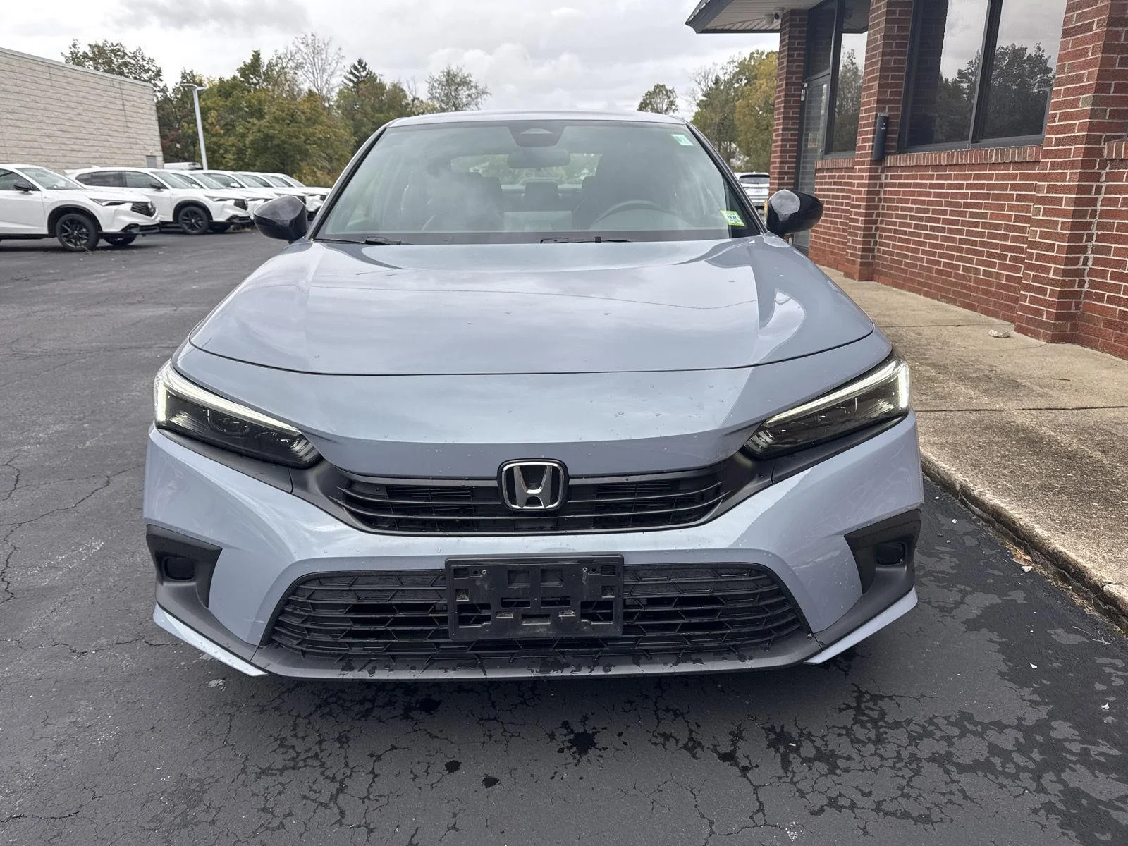 Used 2024 Sonic Gray Pearl Honda Sport image 2