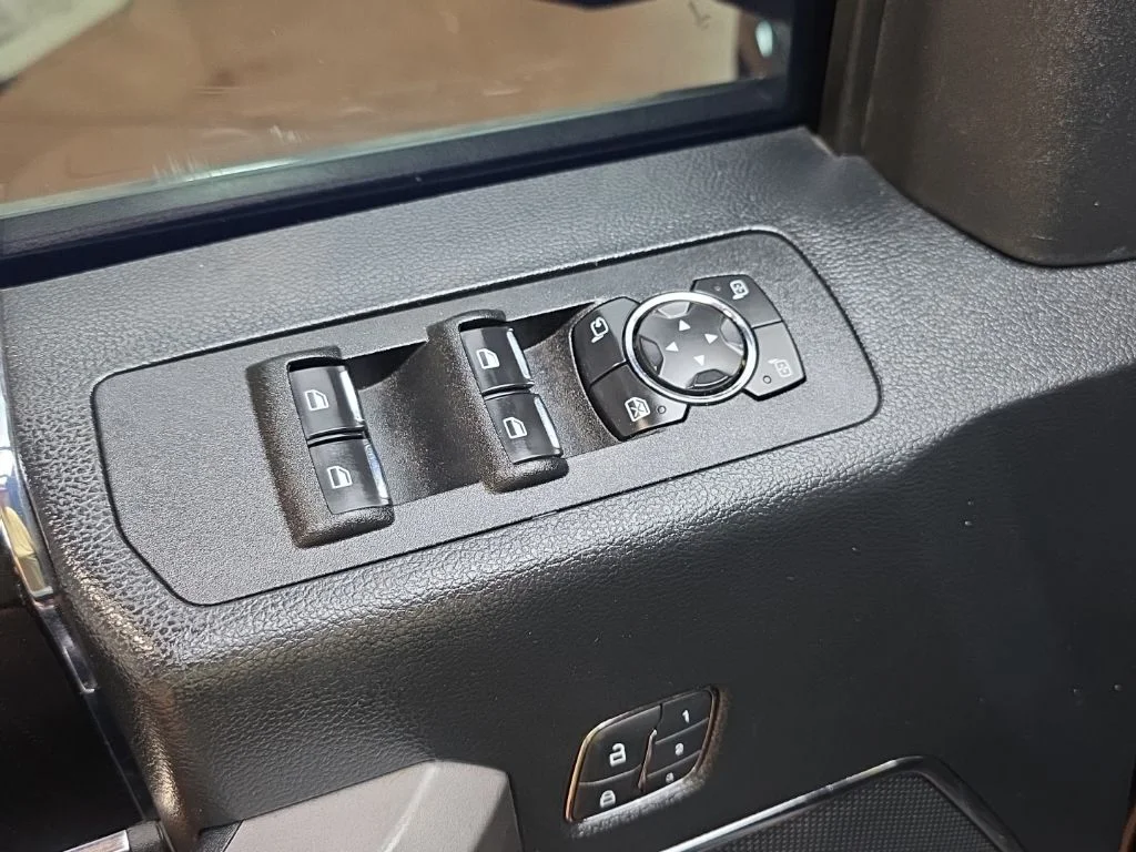 Used 2020 Black Ford Platinum image 26