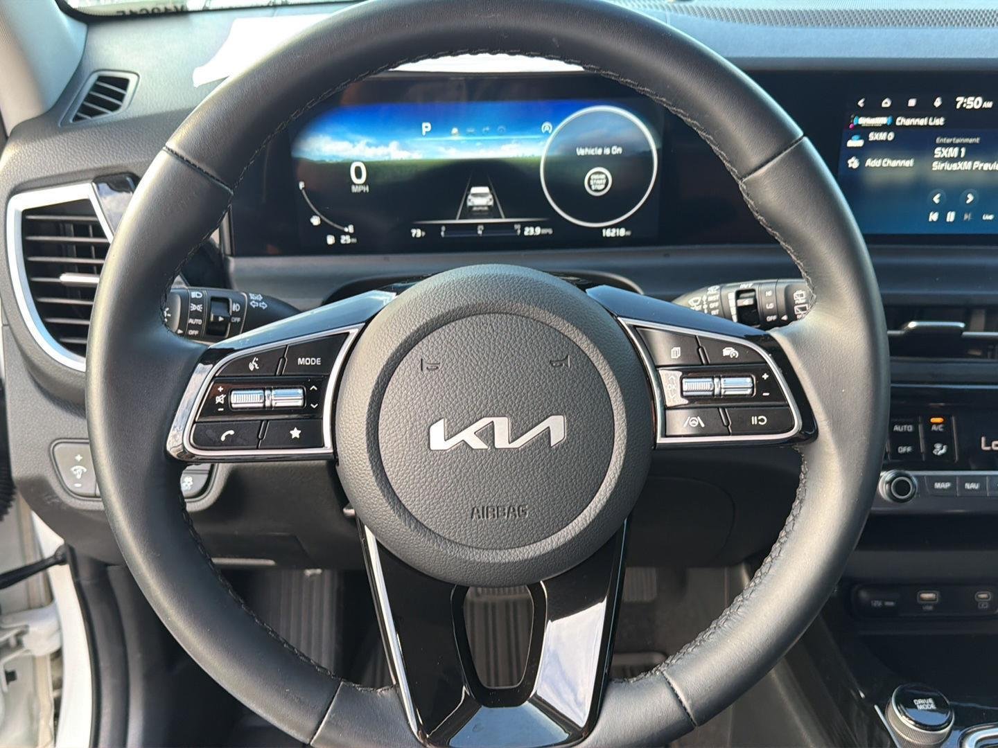 Used 2024 Snow White Pearl Kia S image 19