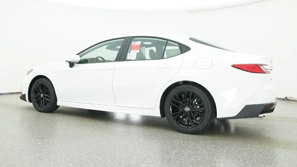 New 2026 Ice Cap Toyota SE image 3