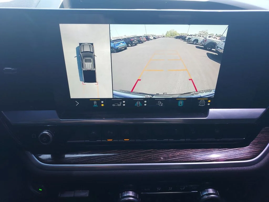 Used 2022 Black GMC Elevation image 23