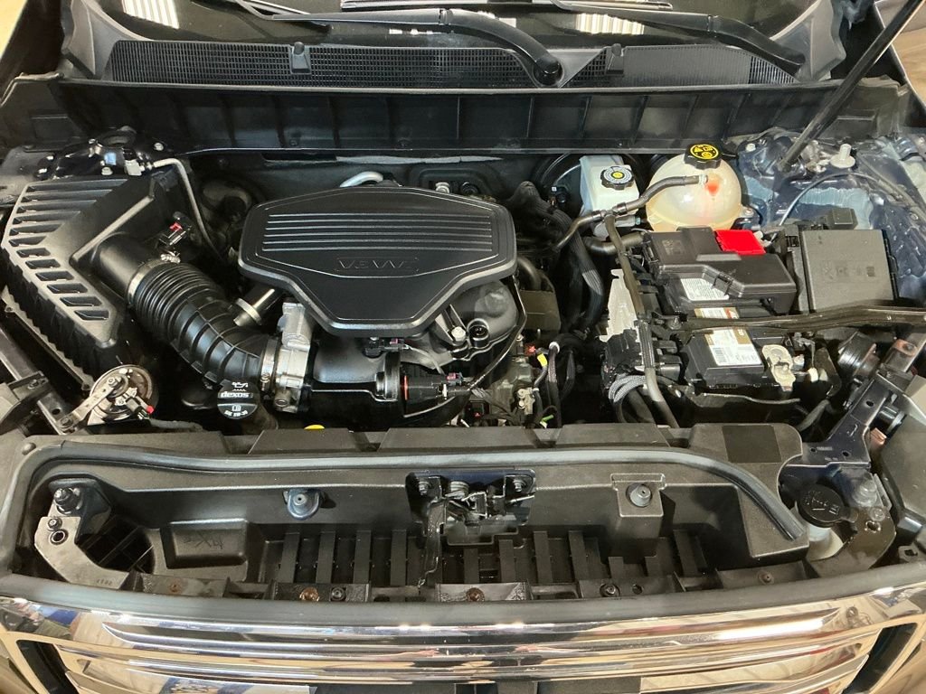 Used 2018 Blue GMC SLE-2 image 10