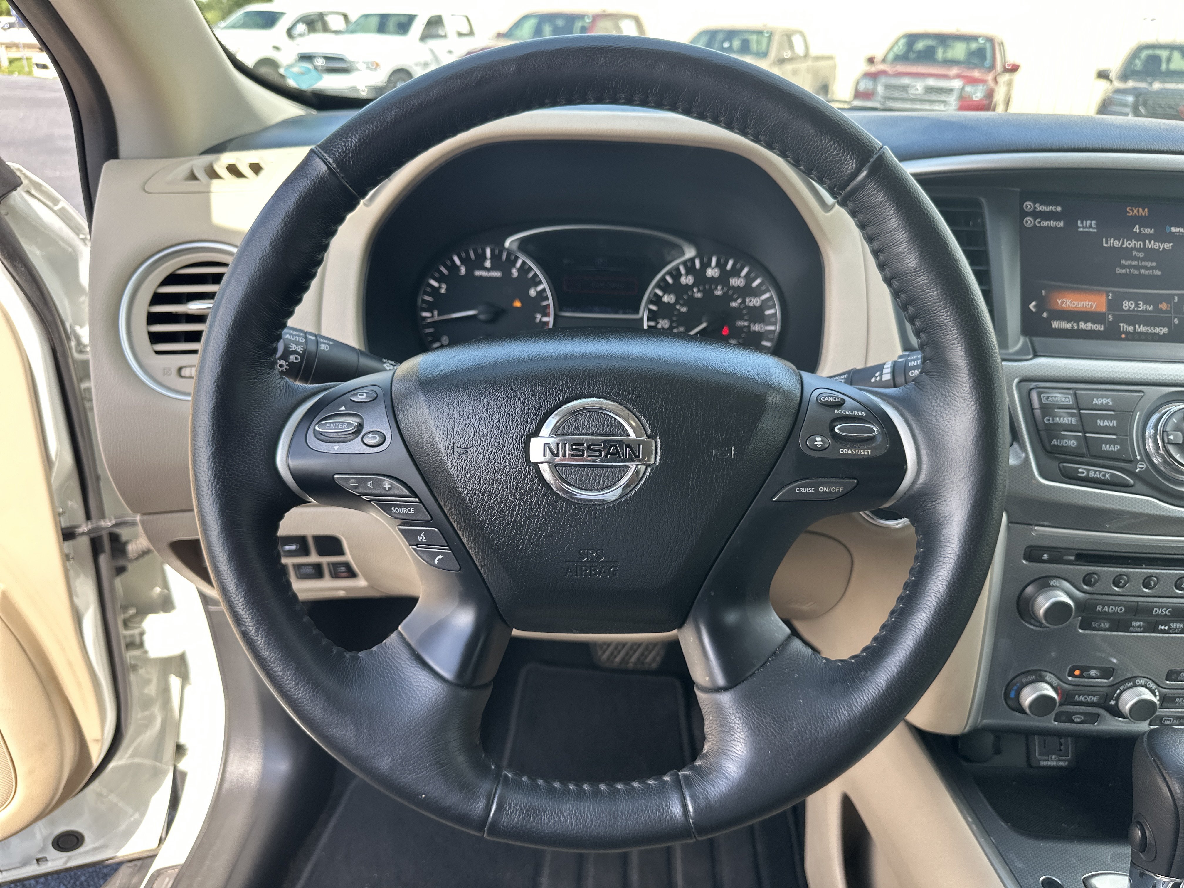 Used 2020 Pearl White Tricoat Nissan SL image 27