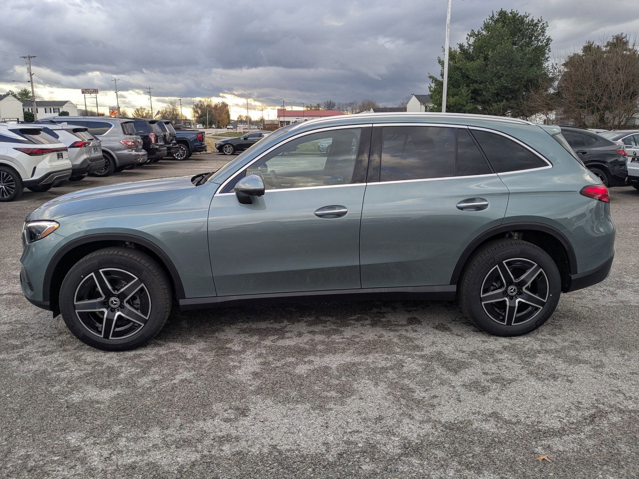 New 2026 Verde Silver Metallic Mercedes-Benz GLC 300 image 44