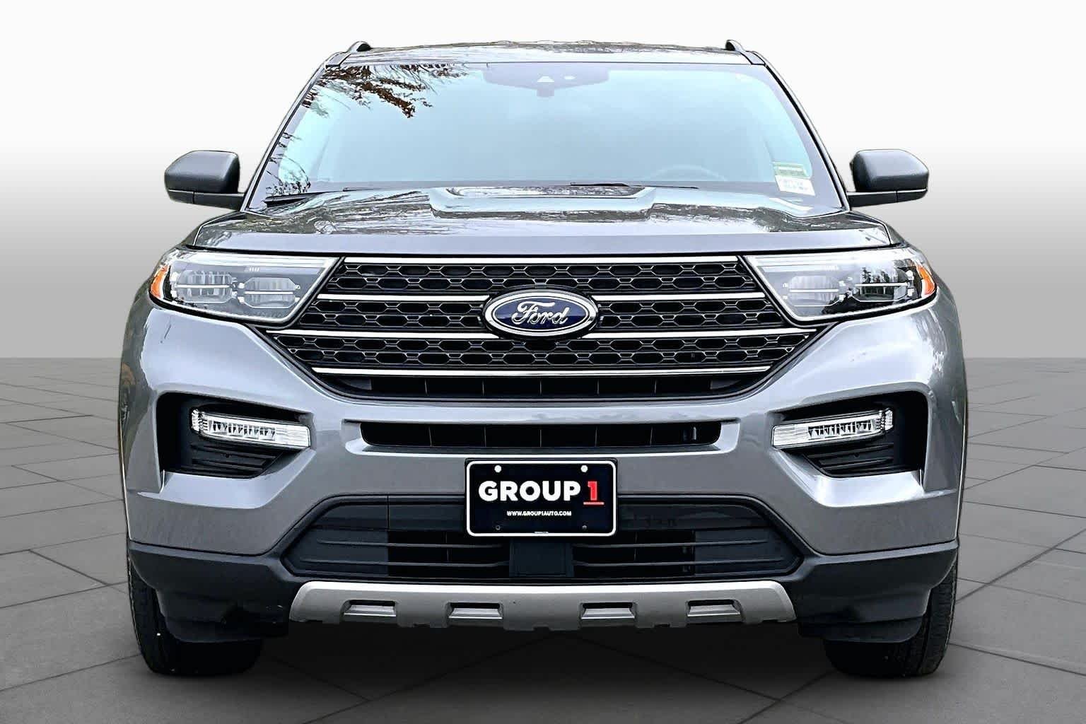 Certified Used 2023 Carbonized Gray Metallic Ford XLT image 4