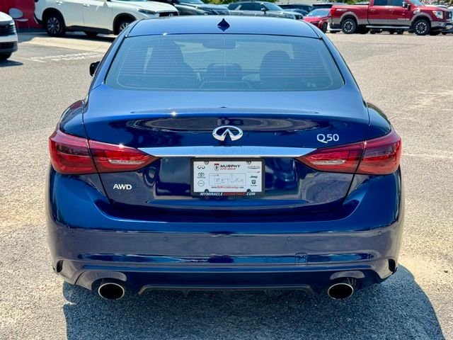 Used 2022 Grand Blue INFINITI LUXE image 6
