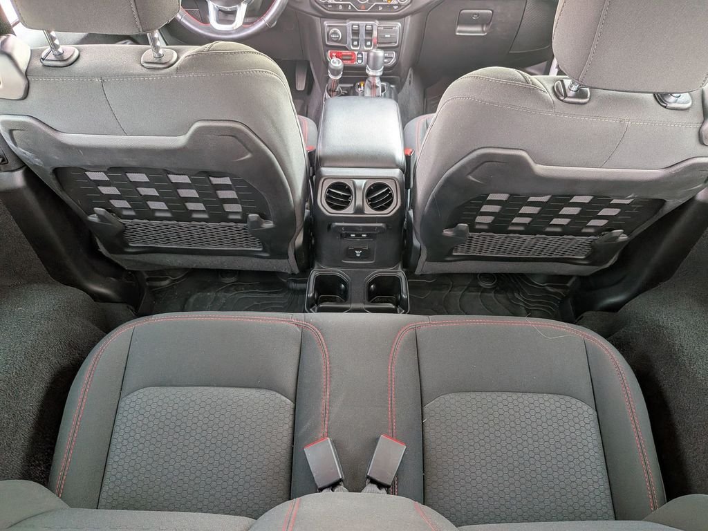 Used 2021 Bright White Clearcoat Jeep Rubicon image 32