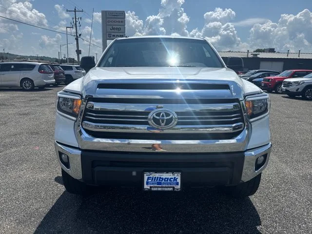 Used 2016  Toyota SR5 image 10