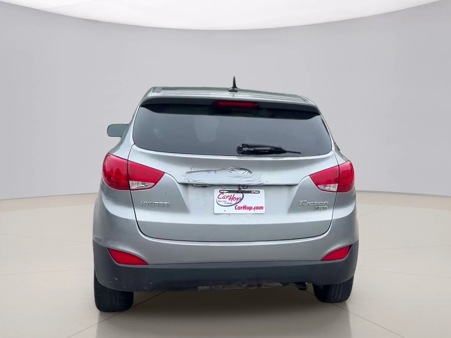 Used 2011 Silver Hyundai LIMITED image 5