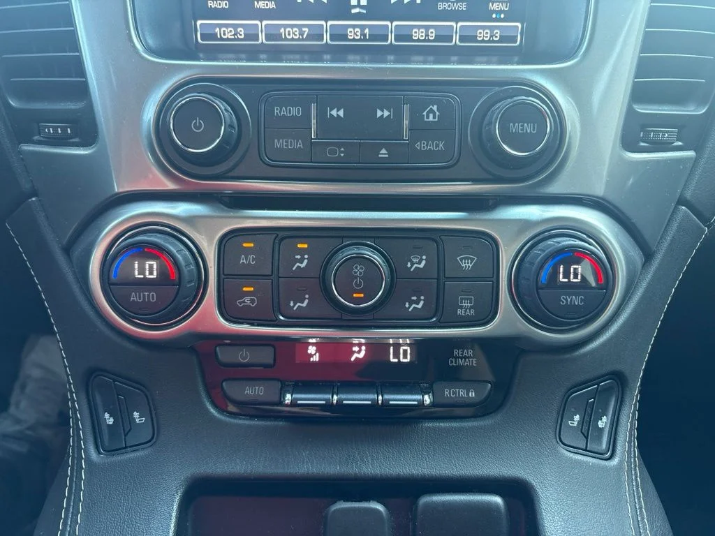 Used 2019 White Chevrolet LT image 23