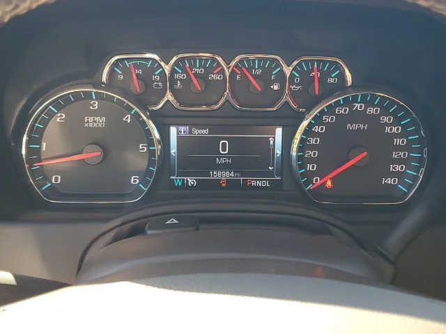 Used 2018 IRIDESCENT PEARL TRICOAT Chevrolet Premier image 21