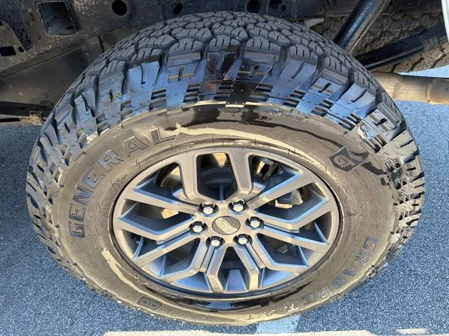 Used 2023 White Ford Tremor image 19