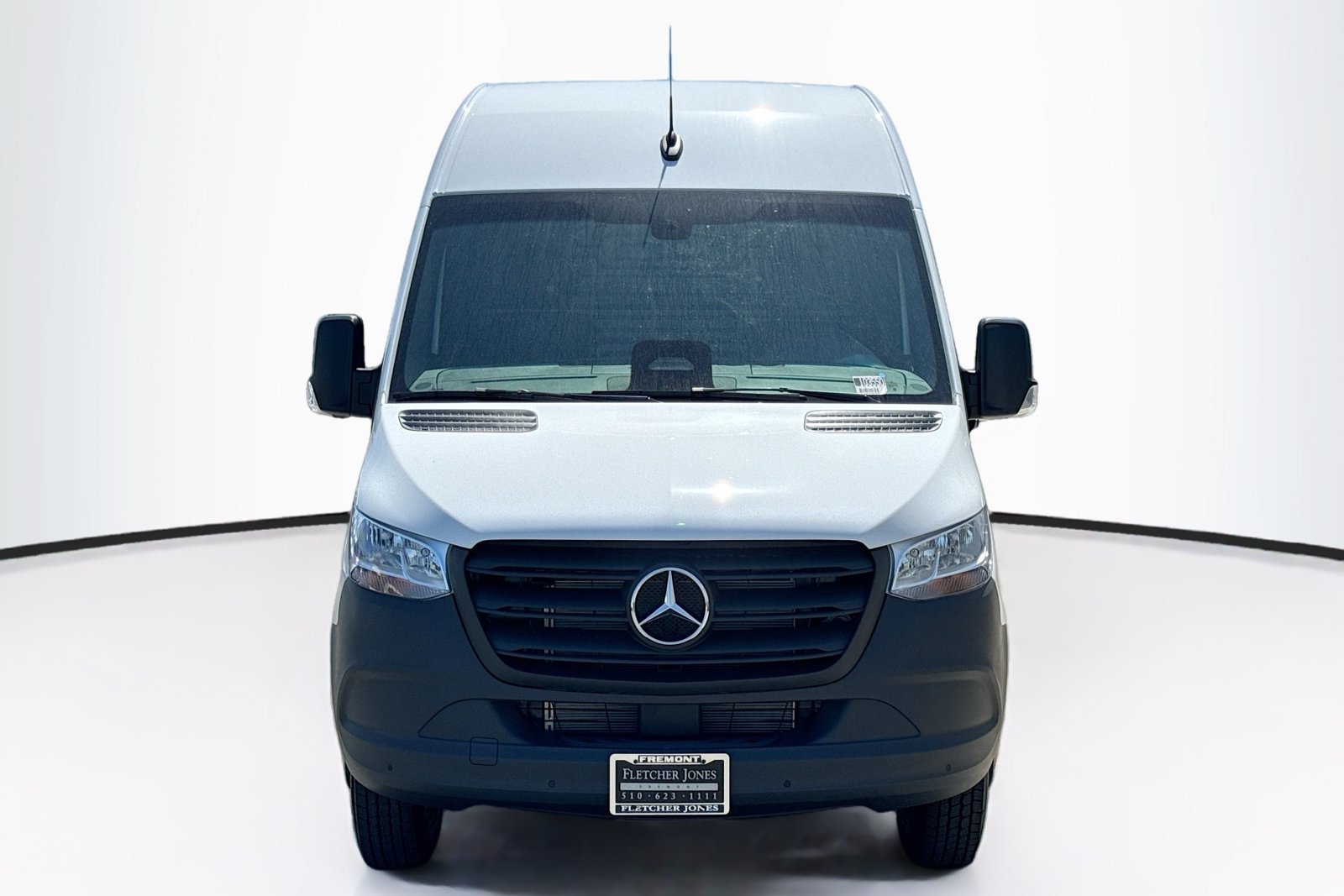 New 2026 Arctic White Mercedes-Benz  image 2