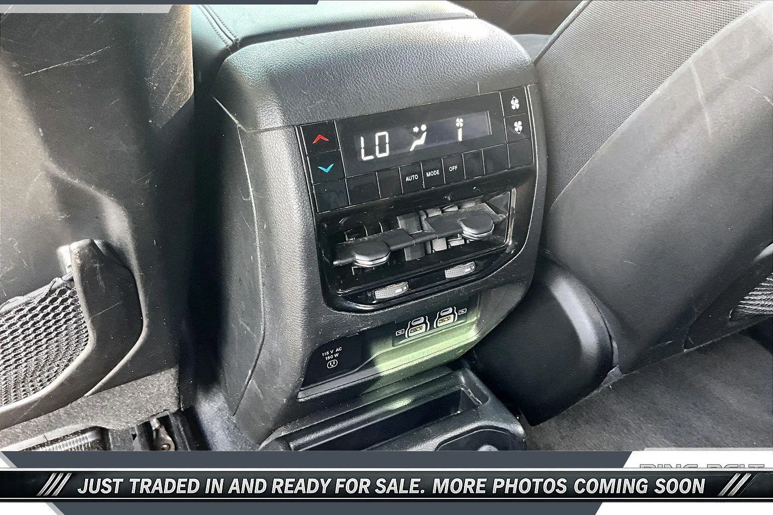 Used 2024 Baltic Gray Metallic Clearcoat Jeep Altitude X image 25