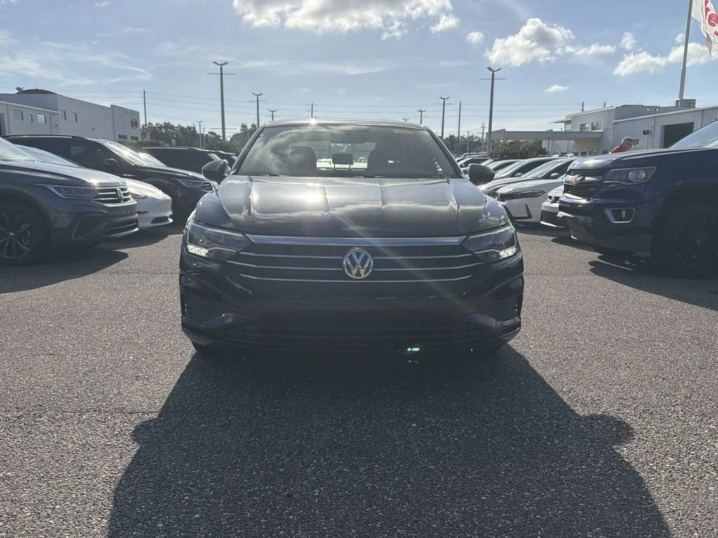 Used 2019 Black Volkswagen 1.4T S image 8