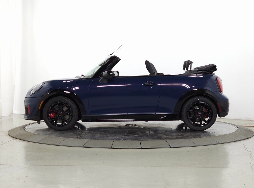 New 2026 Blue Metallic MINI Iconic image 4