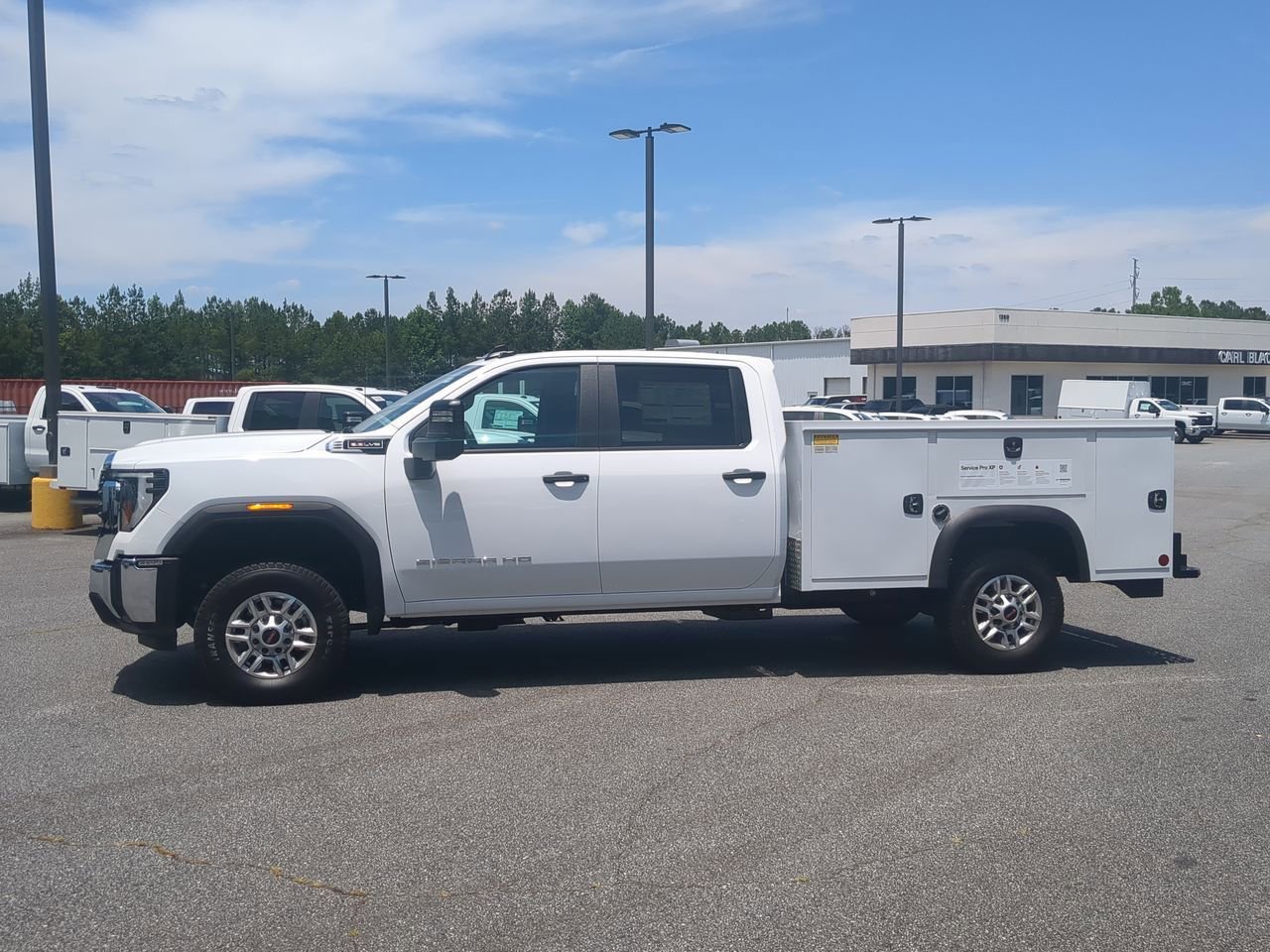 New 2026 Summit White GMC Pro image 5