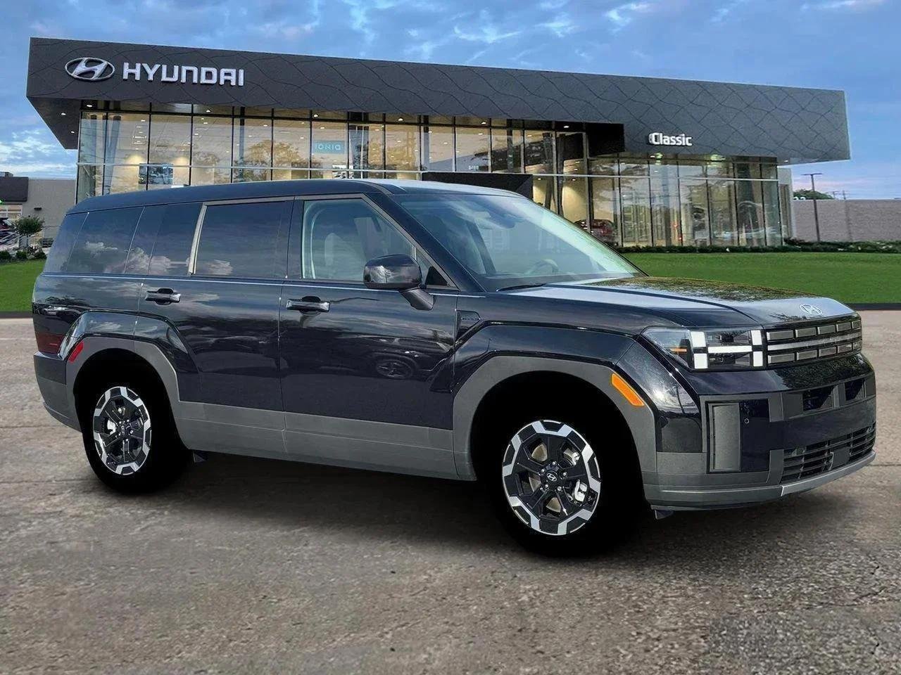 New 2026 Phantom Black Hyundai SE image 10