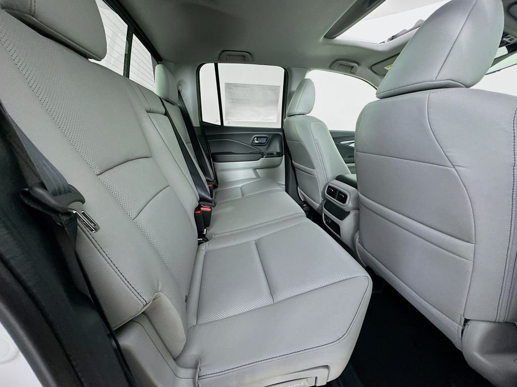 New 2026 Platinum White Pearl Honda RTL image 38