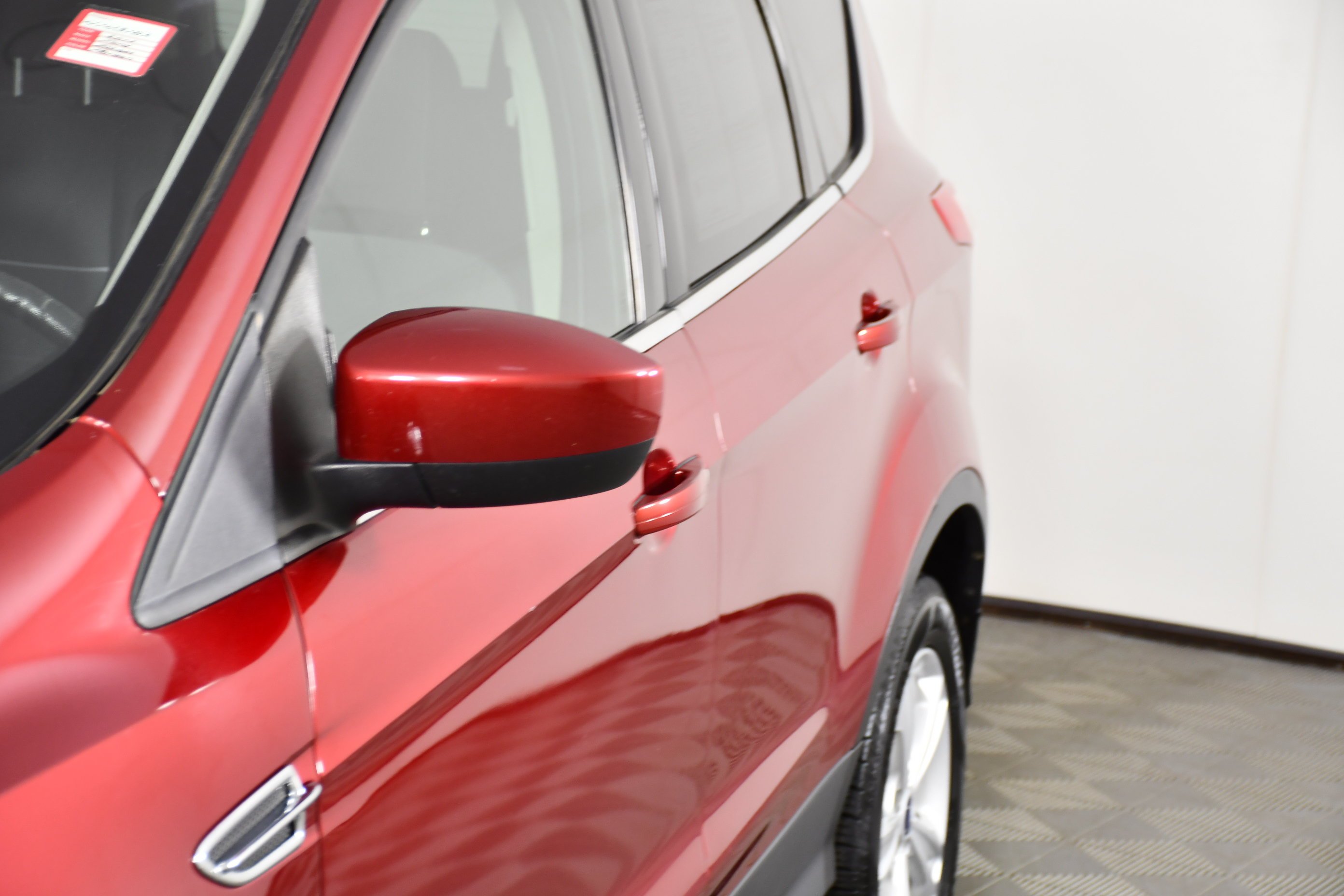 Used 2015 Ruby Red Metallic Ford SE image 13