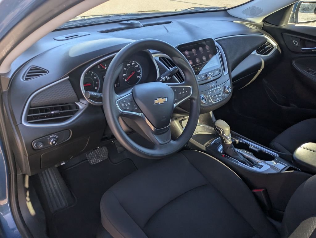 Used 2024 Blue Chevrolet LT image 34