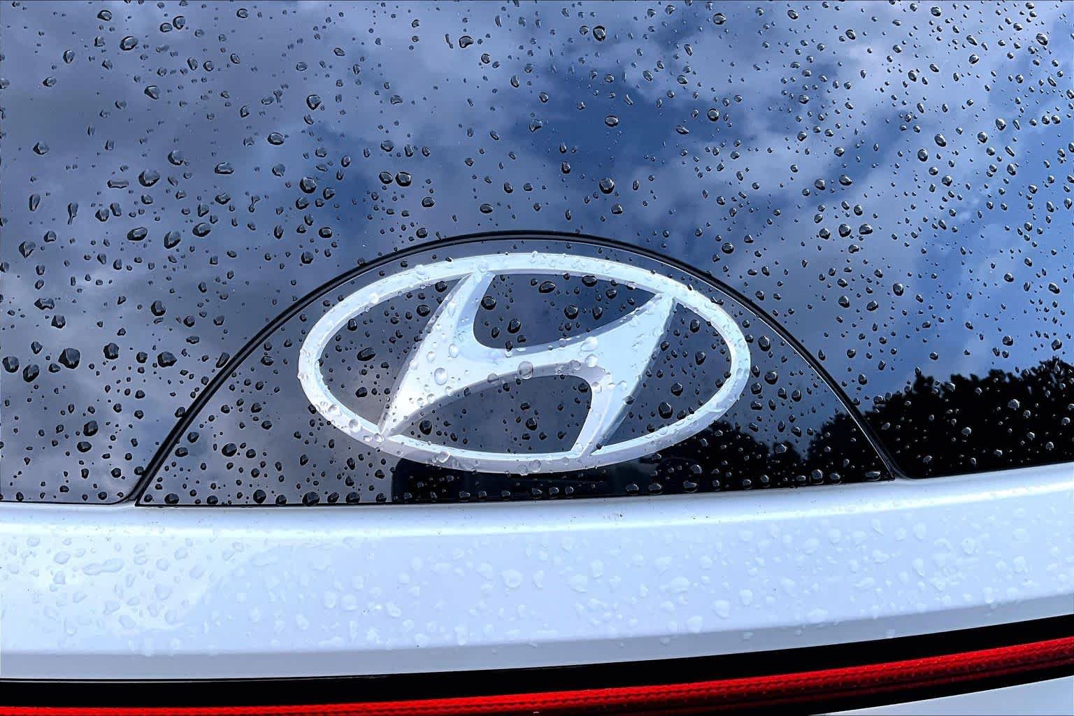 Used 2022 Quartz White Hyundai SEL image 31