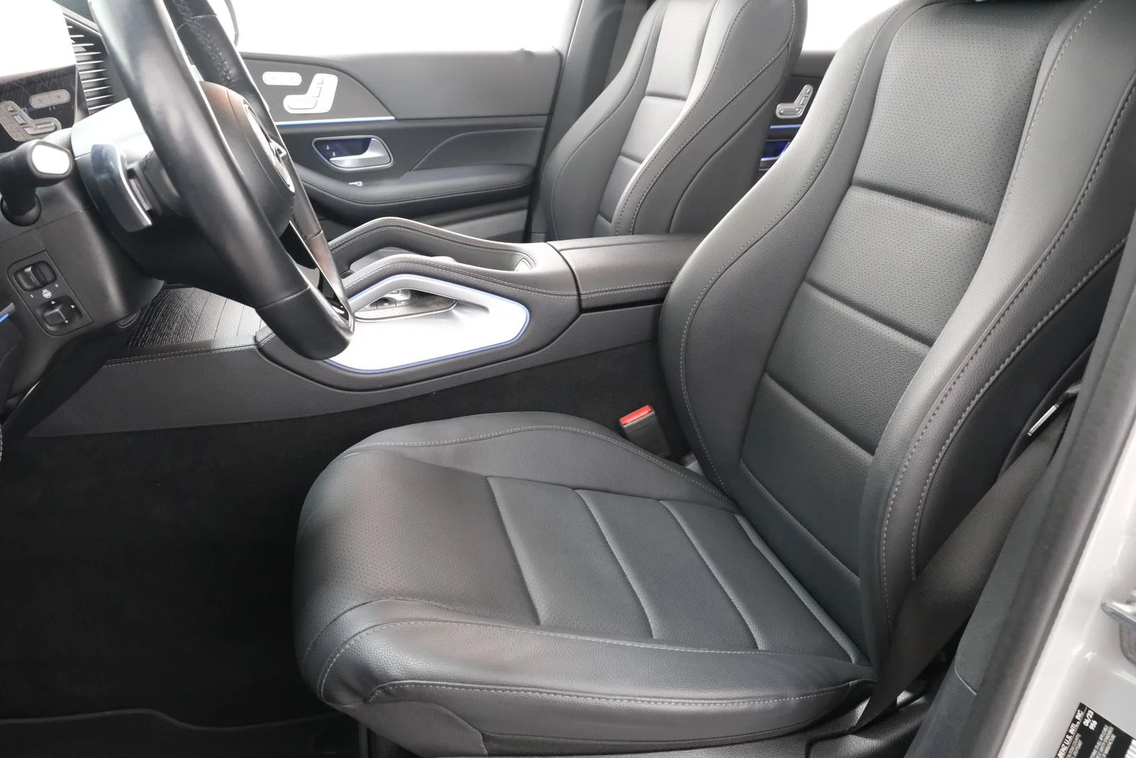 Used 2024 White Mercedes-Benz GLE 450 image 34