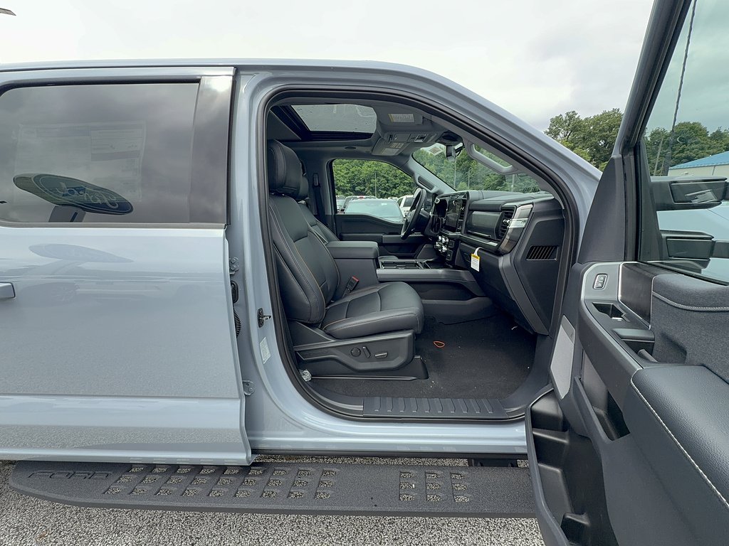 New 2026 Glacier Gray Metallic Tri-Coat Ford F-250® Lariat® image 25