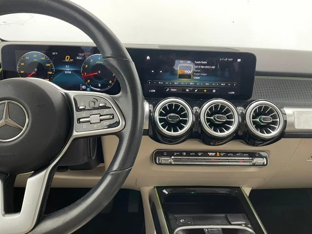 Certified Used 2022 Polar White Mercedes-Benz GLB 250 image 24