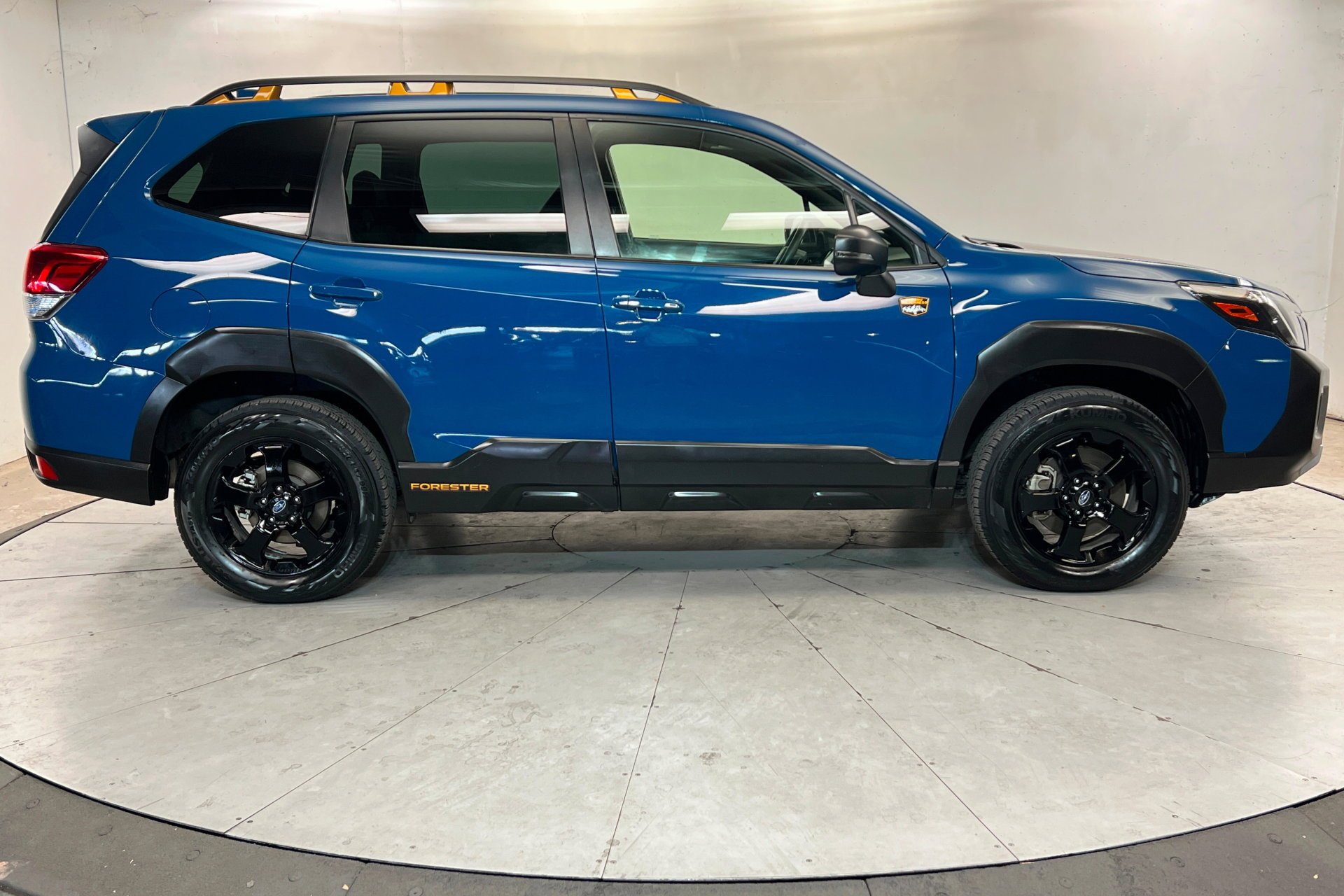 Used 2022 Geyser Blue Subaru Wilderness image 7