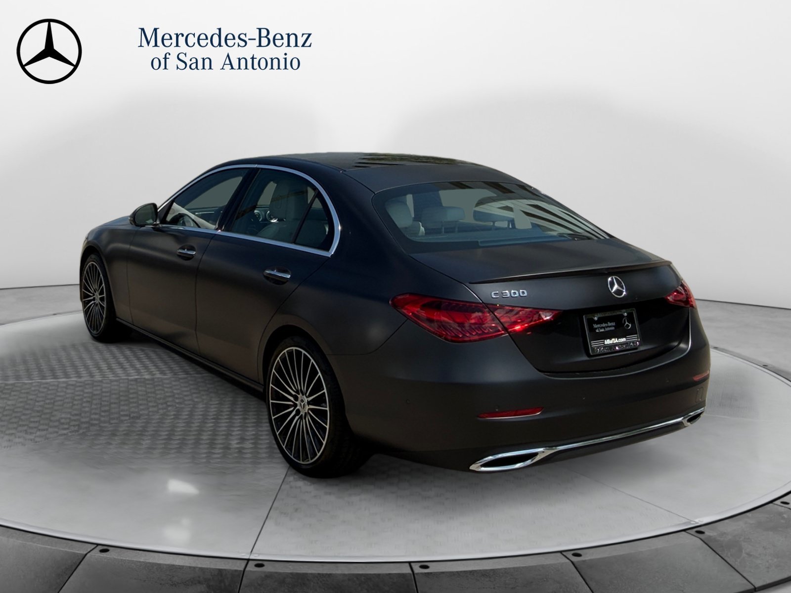New 2026 MANUFAKTUR exclusive graphite grey magno Mercedes-Benz C 300 image 5