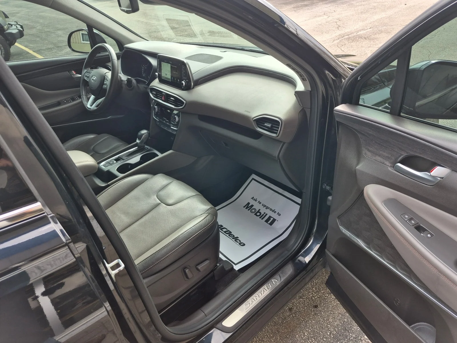 Used 2020 BLACK Hyundai Limited image 10
