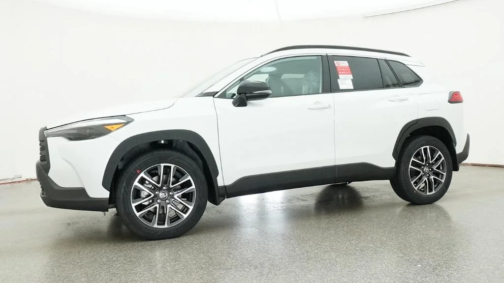 New 2026 Wind Chill Pearl Toyota XLE image 10