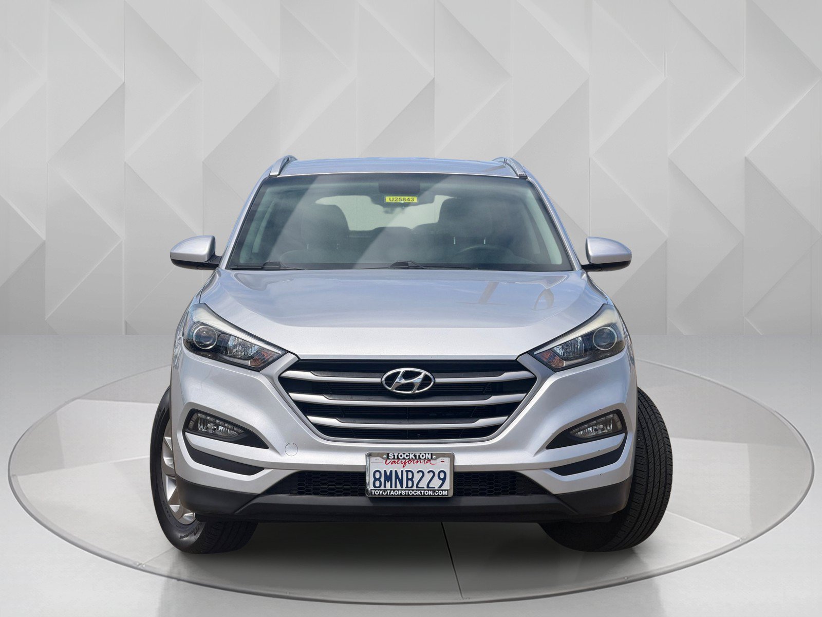 Used 2018 Molten Silver Hyundai SEL image 5