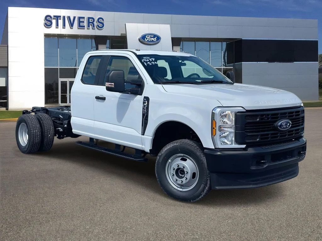 2026 Ford Chassis Cab
